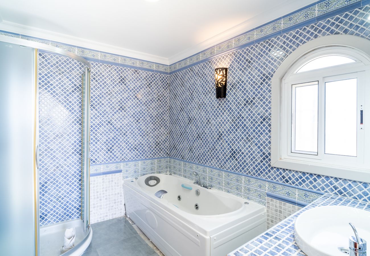 Villa à Nerja - Villa Kenny Private Pool by Casasol