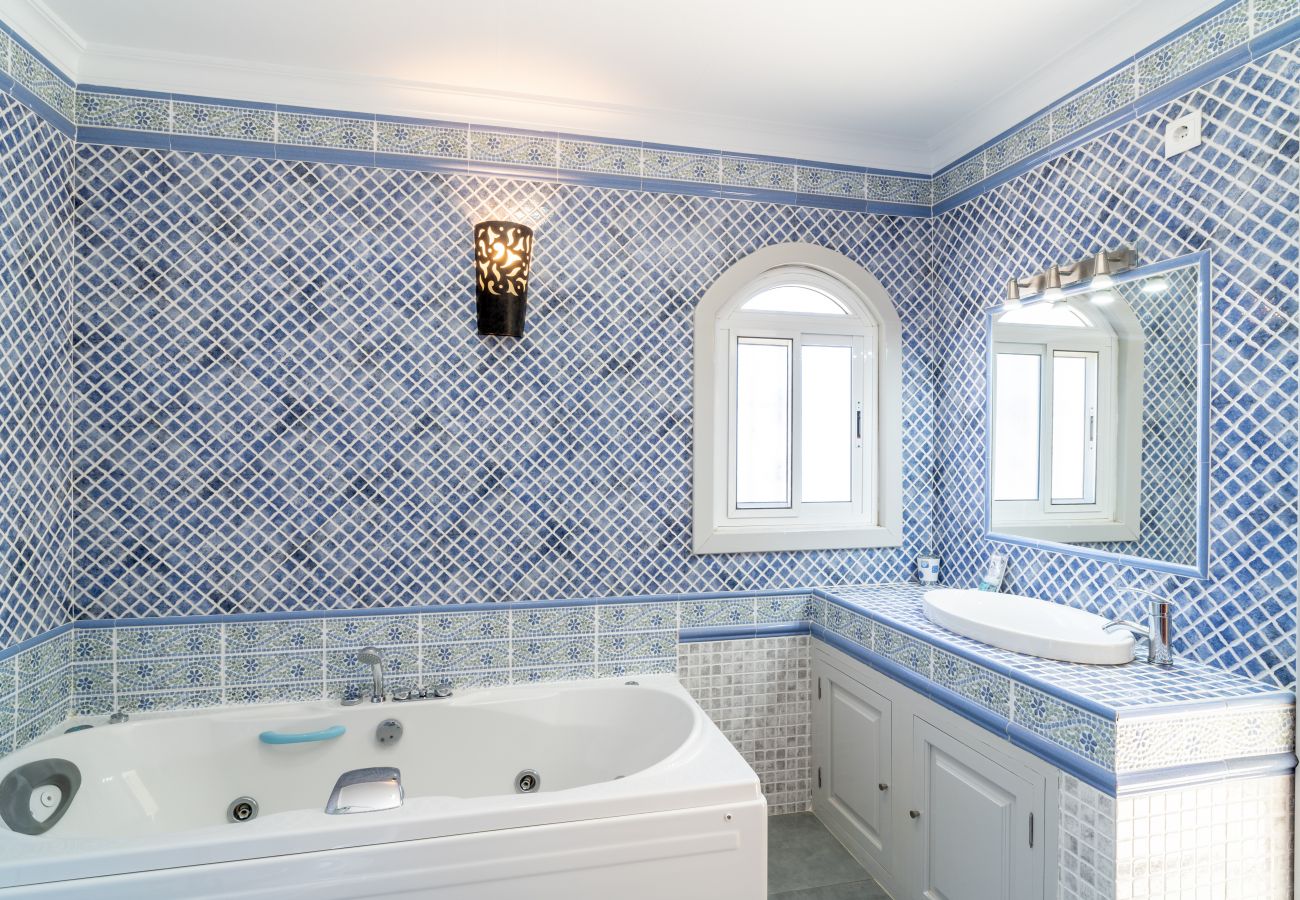 Villa à Nerja - Villa Kenny Private Pool by Casasol