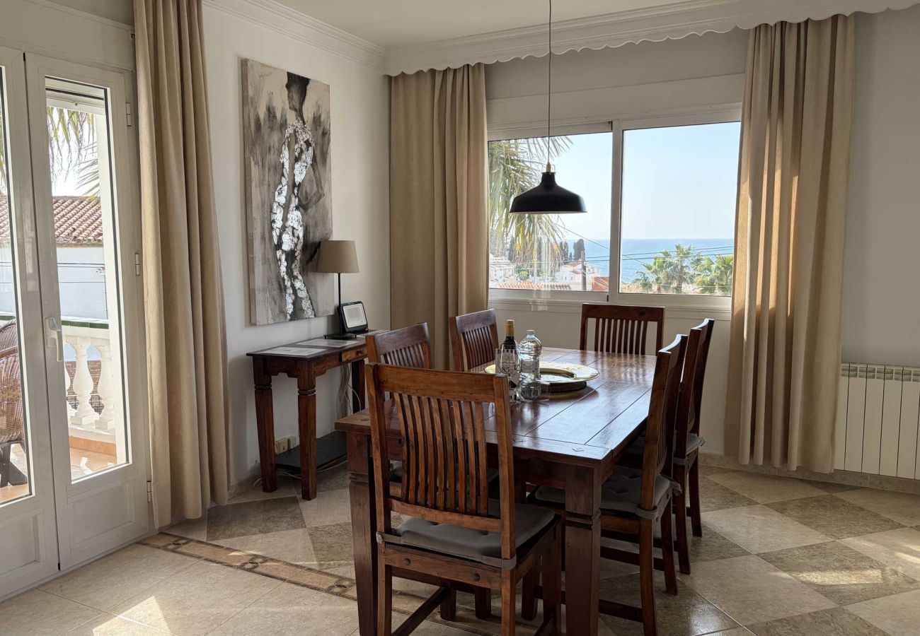 Appartement à Nerja - Villa Sandra Top Floor Escape by Casasol