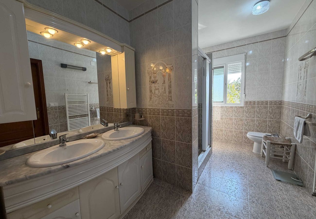 Appartement à Nerja - Villa Sandra Top Floor Escape by Casasol