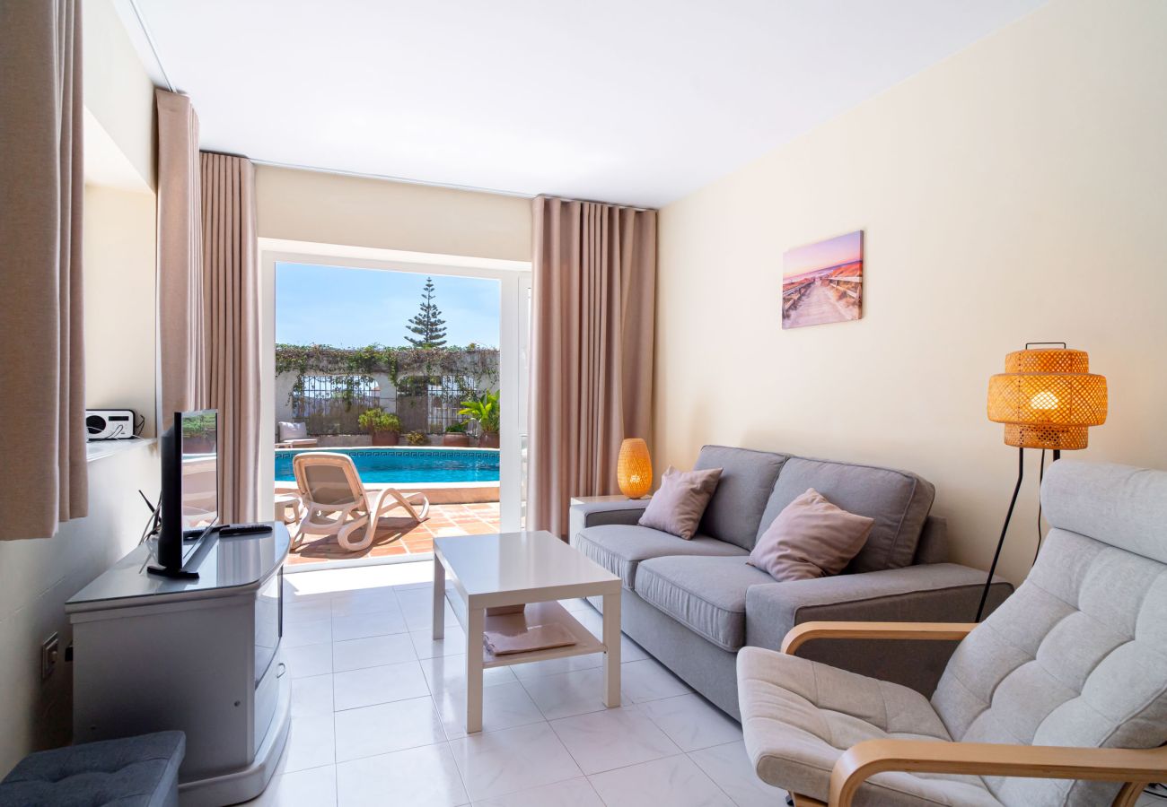 Appartement à Nerja - Chimenea 15 Private Pool and Parking by Casasol 