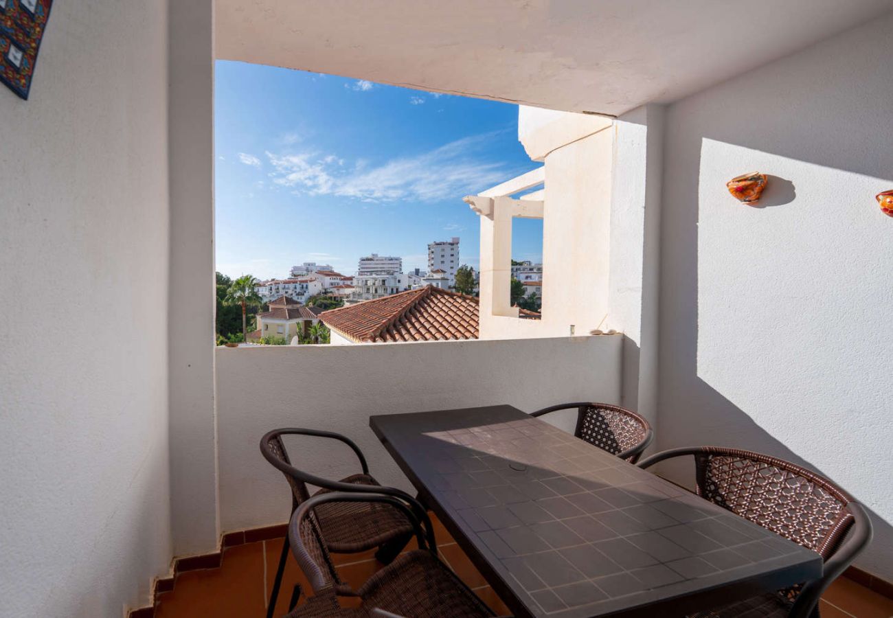 Appartement à Nerja - Appartement Valparaiso 1B à Playa Burriana avec piscine et 2 salles de bain