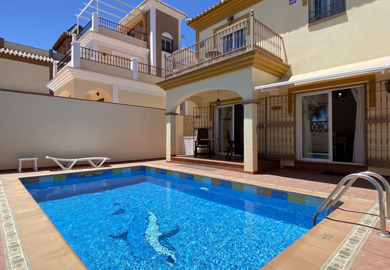 Villa à Nerja - Villa Madrid Private Pool by Casasol