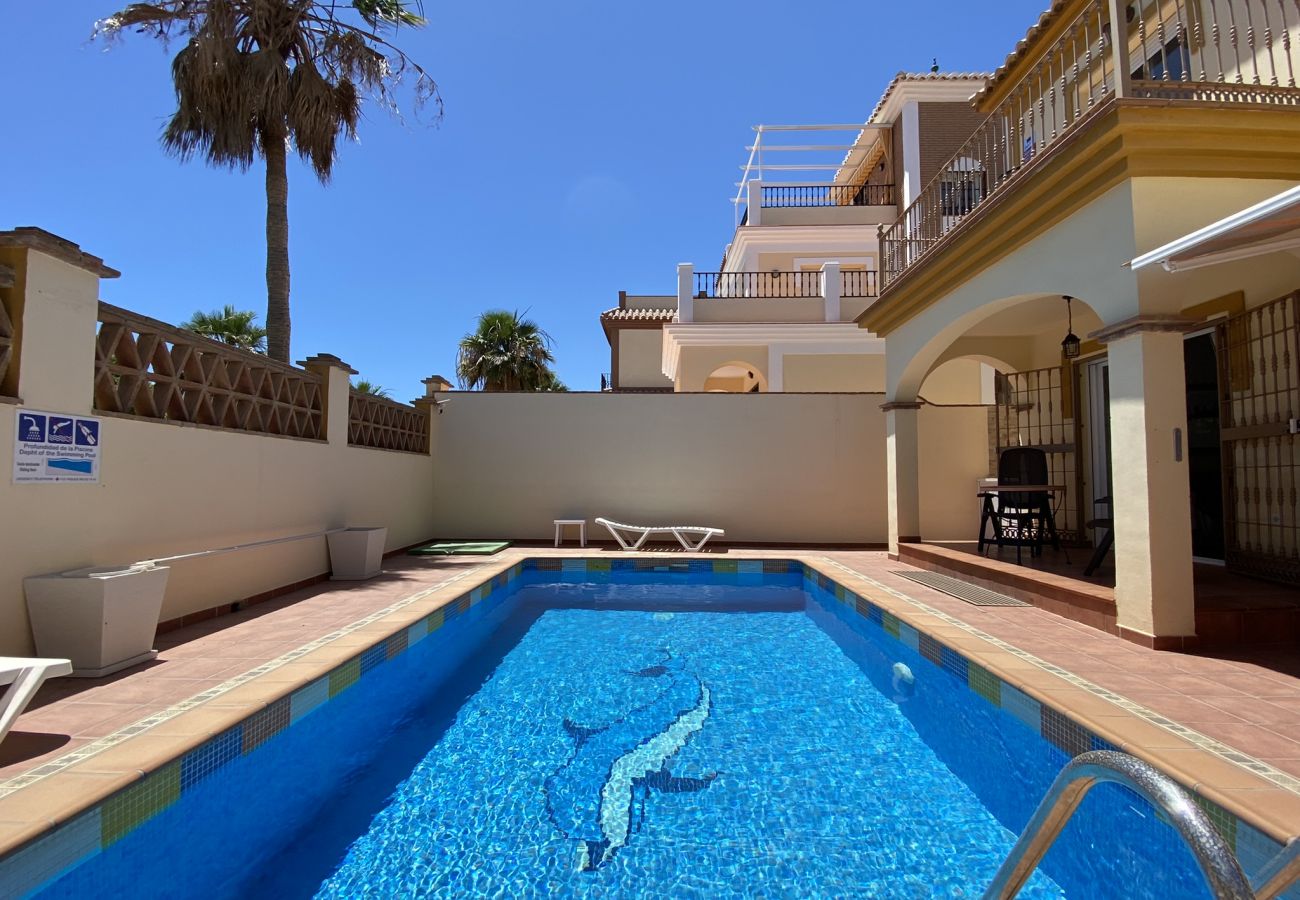Villa à Nerja - Villa Madrid Private Pool by Casasol