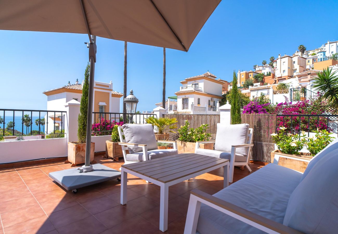 Villa à Torrox Costa - Villa Calidum : Villa avec Piscine Privée à Nerja