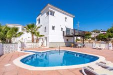 Villa à Nerja - Villa Mauri Private Pool by Casasol