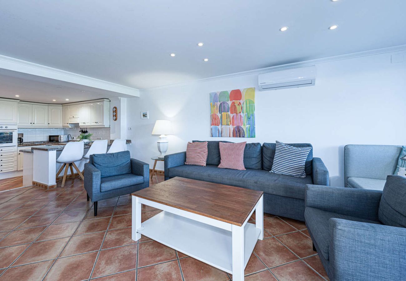 Appartement à Nerja - Stella Maris Nerja Beachfront Apartment, Sea View 