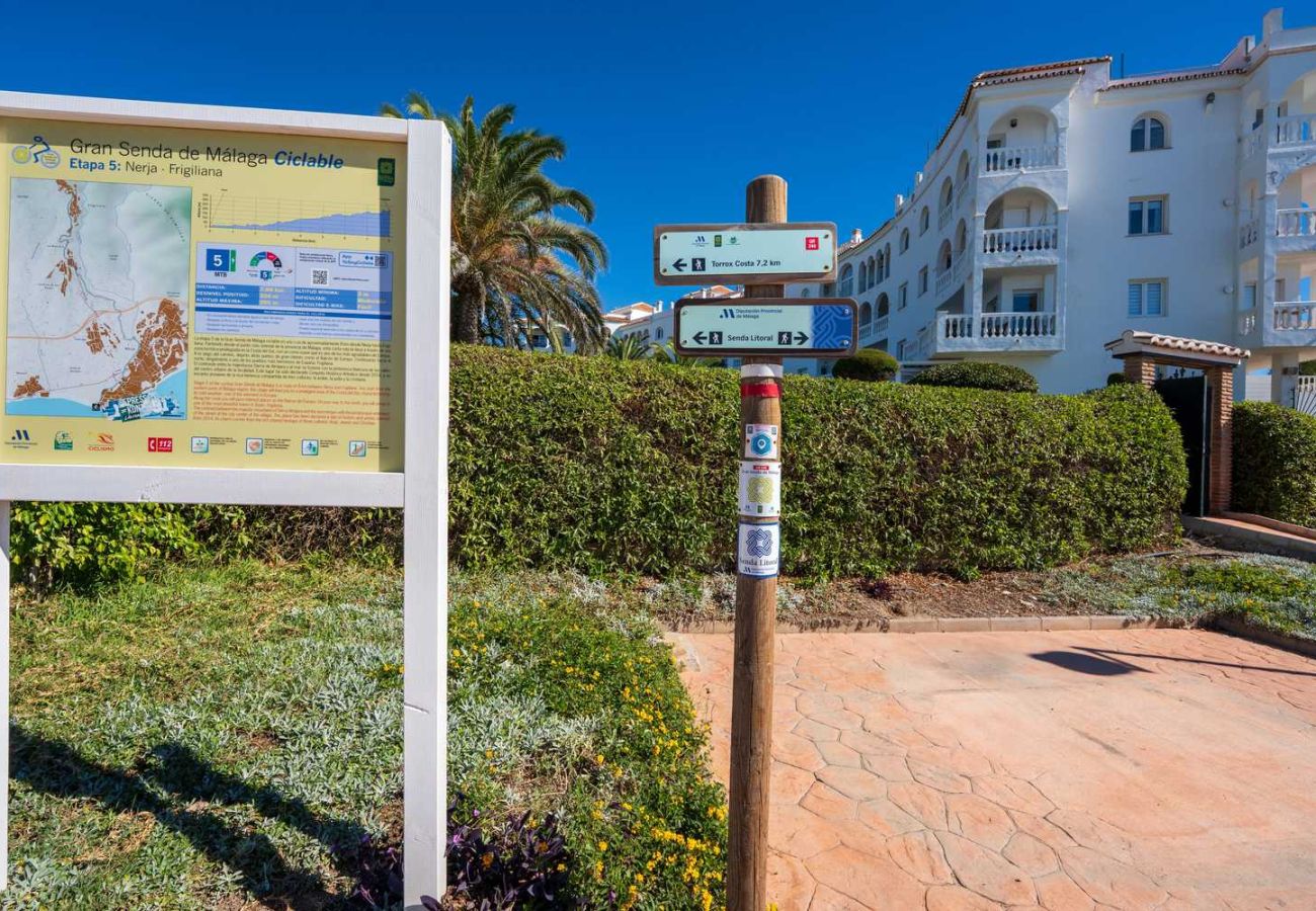 Appartement à Nerja - Stella Maris Nerja Beachfront Apartment, Sea View 