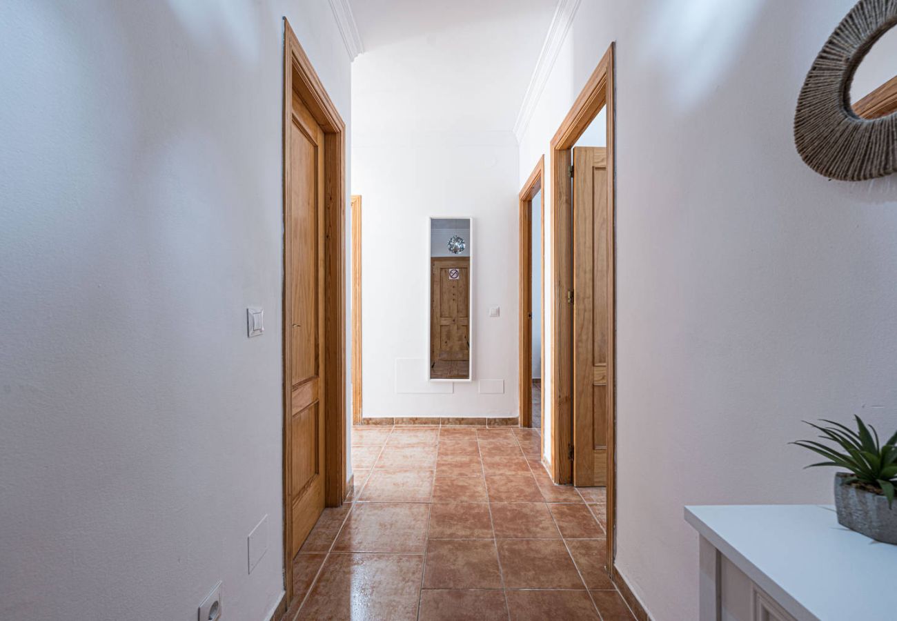 Appartement à Nerja - Torrecilla Urban Beach Nerja : Appartement Moderne avec Piscine sur le Toit