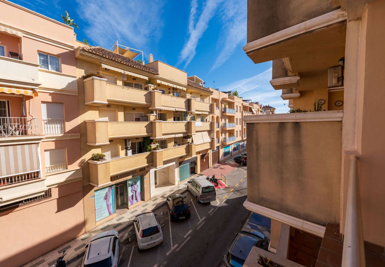 Appartement à Nerja - Torrecilla Urban Beach Nerja : Appartement Moderne avec Piscine sur le Toit