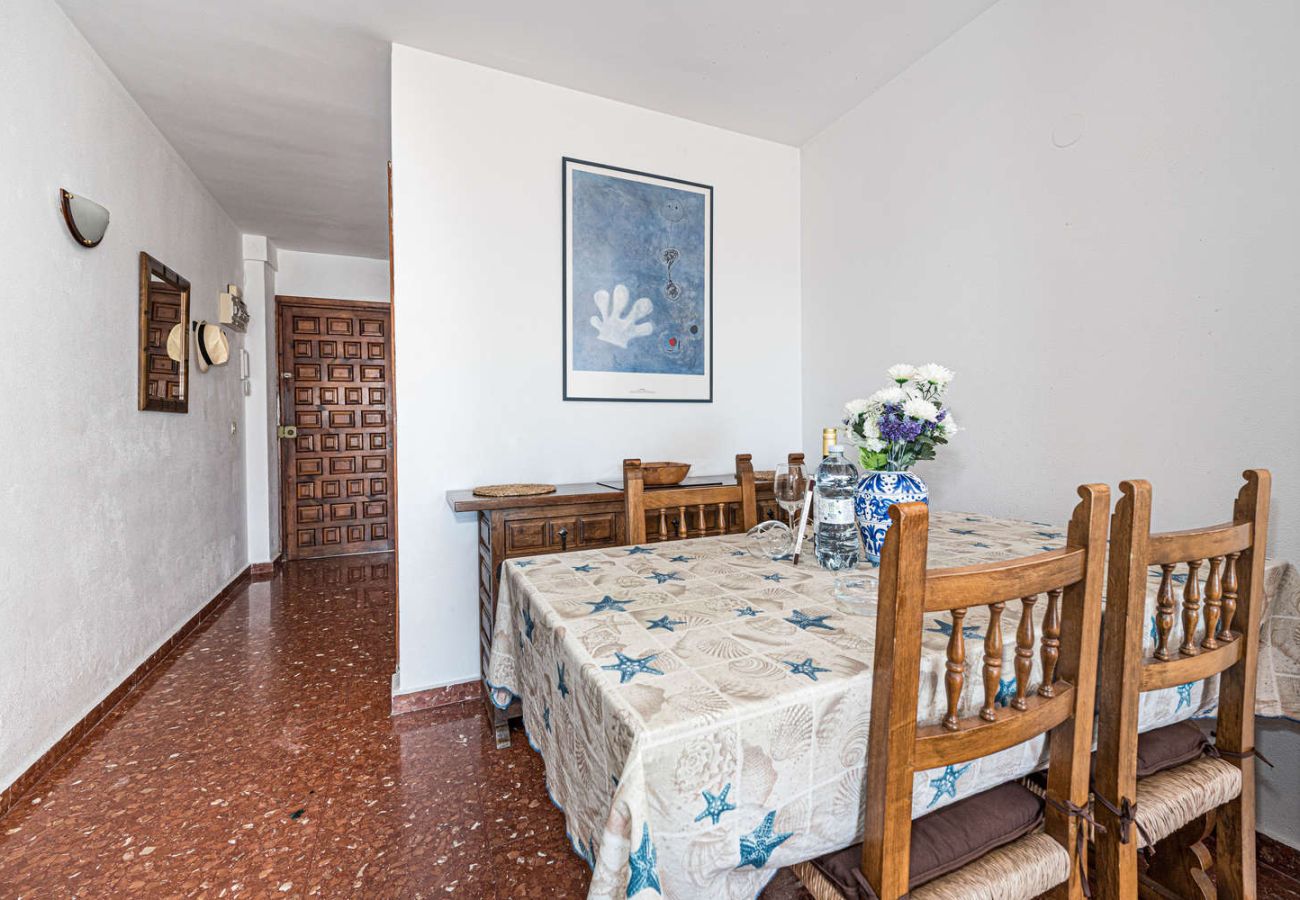 Table à manger de l'appartement Acapulco 18, idéal pour les familles