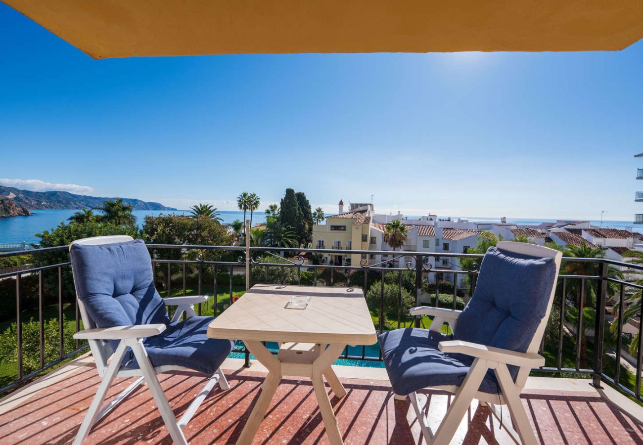 Balcon privé de l'appartement Acapulco 18 avec vue sur la mer