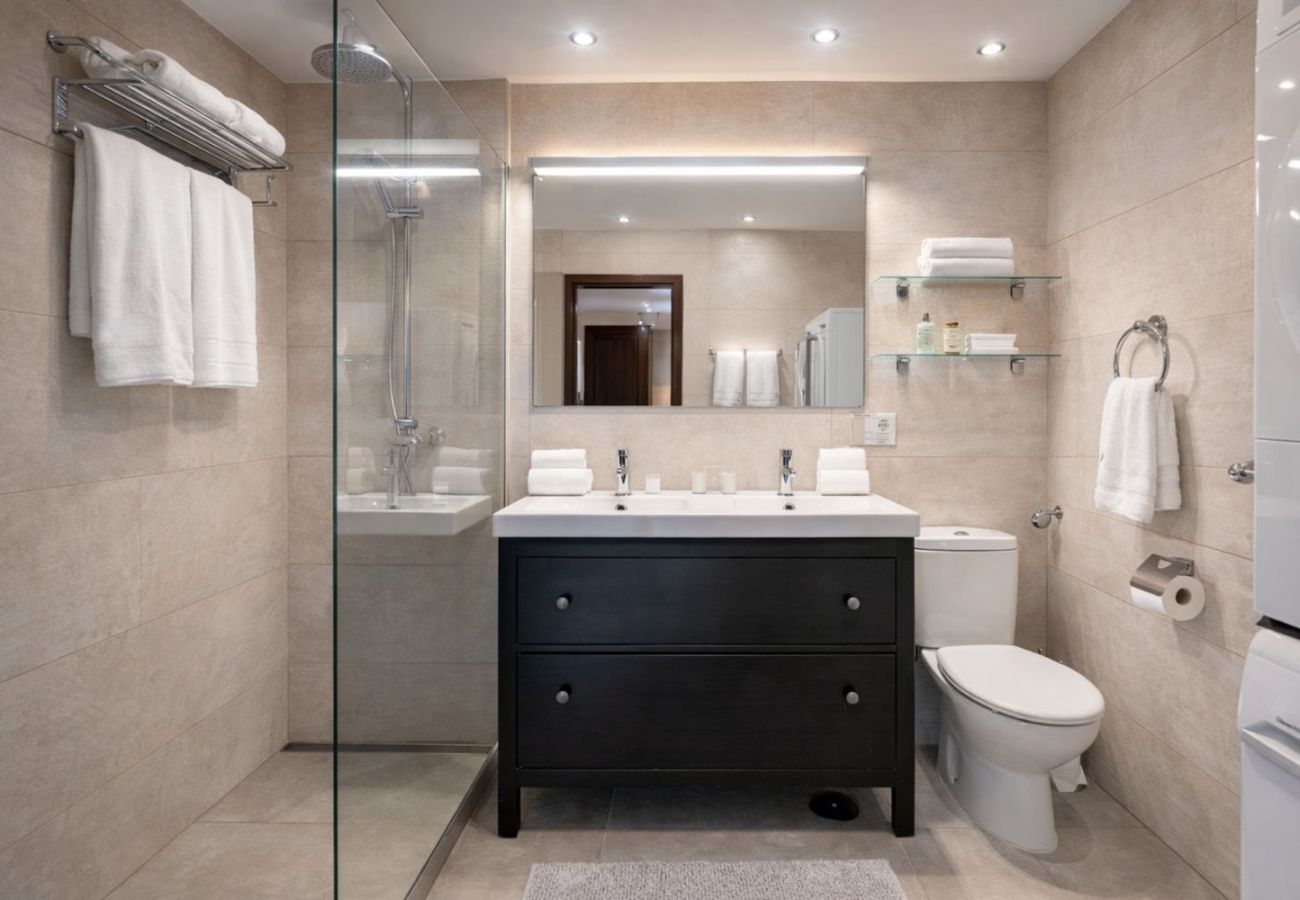 Maison mitoyenne à Nerja - Casa Lavanda – Maison de vacances à Nerja avec vue sur la mer et piscine