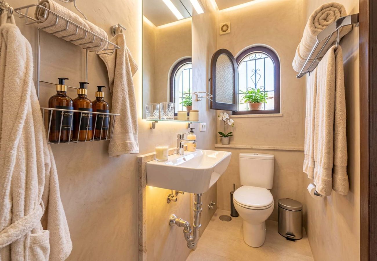 Maison mitoyenne à Nerja - Casa Lavanda – Maison de vacances à Nerja avec vue sur la mer et piscine