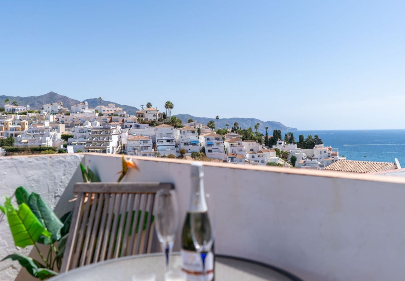 Maison mitoyenne à Nerja - Casa Lavanda – Maison de vacances à Nerja avec vue sur la mer et piscine
