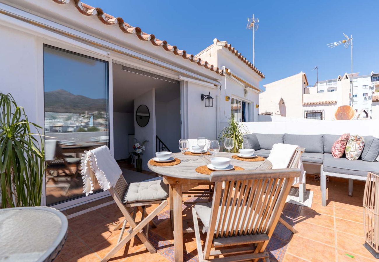 Maison mitoyenne à Nerja - Casa Lavanda – Maison de vacances à Nerja avec vue sur la mer et piscine