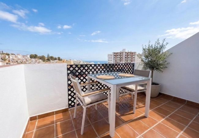 Appartement à Nerja - Appartement Casa Monica à Verano Azul : Vue sur la Mer et Solarium sur le toit