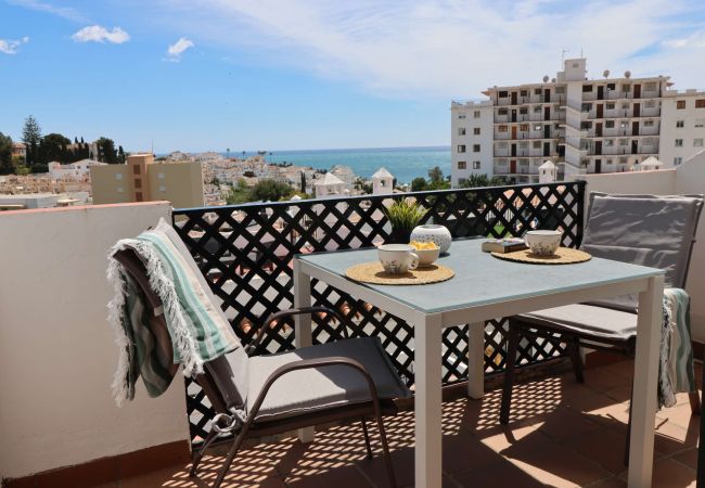 Appartement à Nerja - Appartement Casa Monica à Verano Azul : Vue sur la Mer et Solarium sur le toit