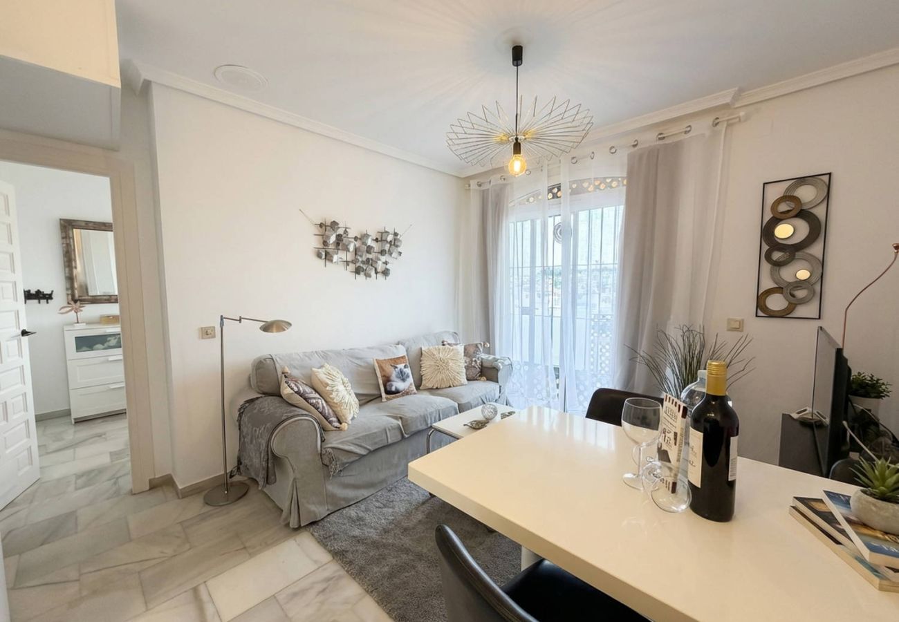 Appartement à Nerja - Appartement Casa Monica à Verano Azul : Vue sur la Mer et Solarium sur le toit