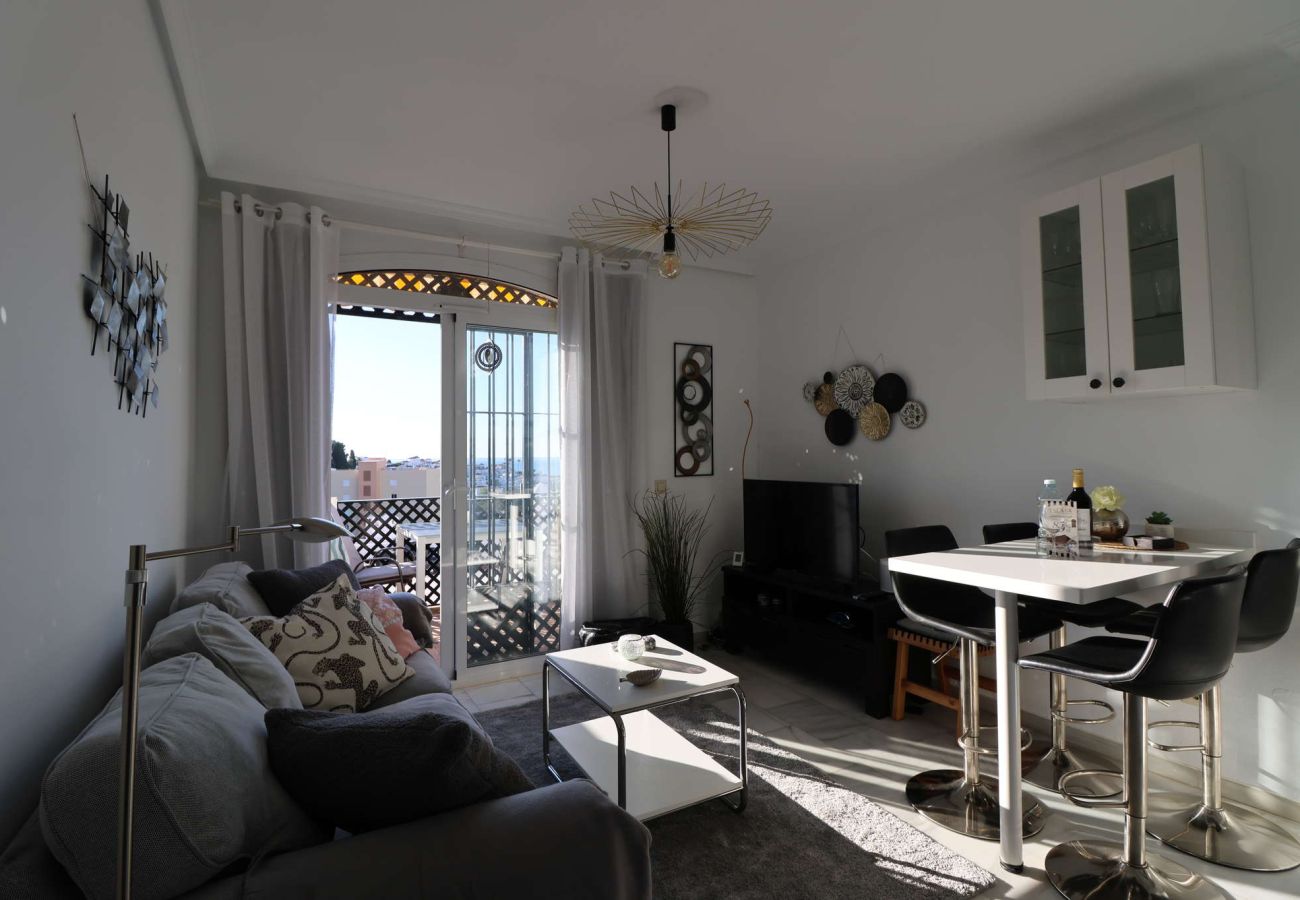 Appartement à Nerja - Appartement Casa Monica à Verano Azul : Vue sur la Mer et Solarium sur le toit