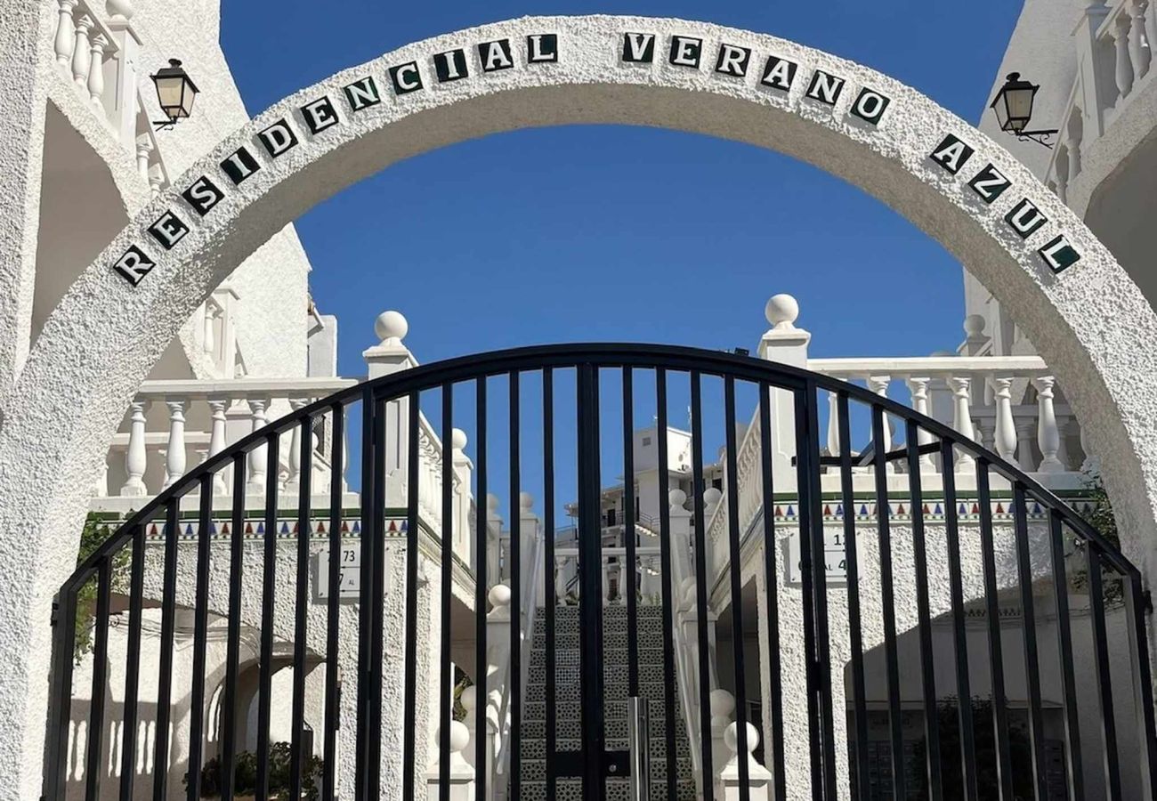 Appartement à Nerja - Appartement Casa Monica à Verano Azul : Vue sur la Mer et Solarium sur le toit