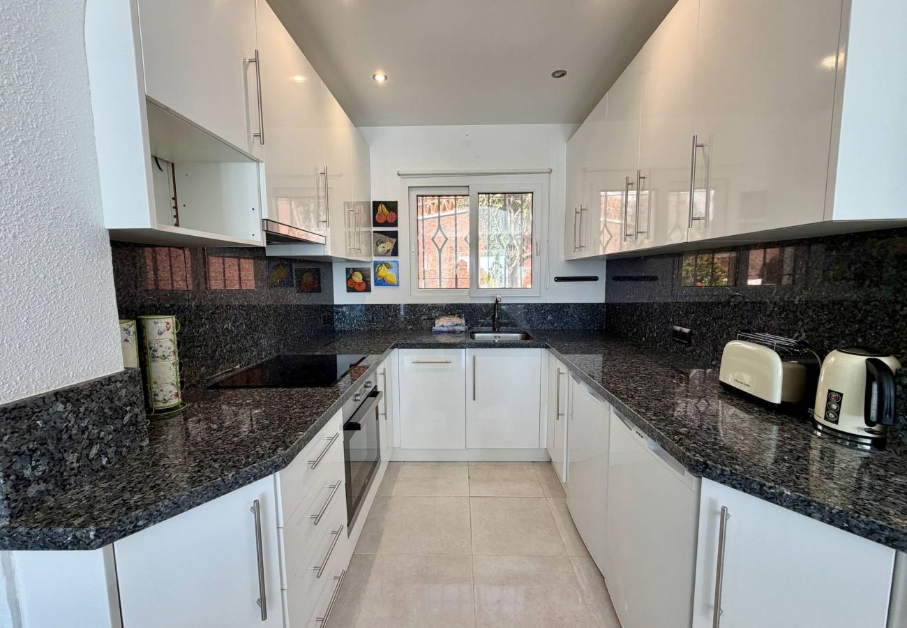 Appartement à Nerja - Appartement Tropicana 6C à Nerja avec Vue sur la Mer