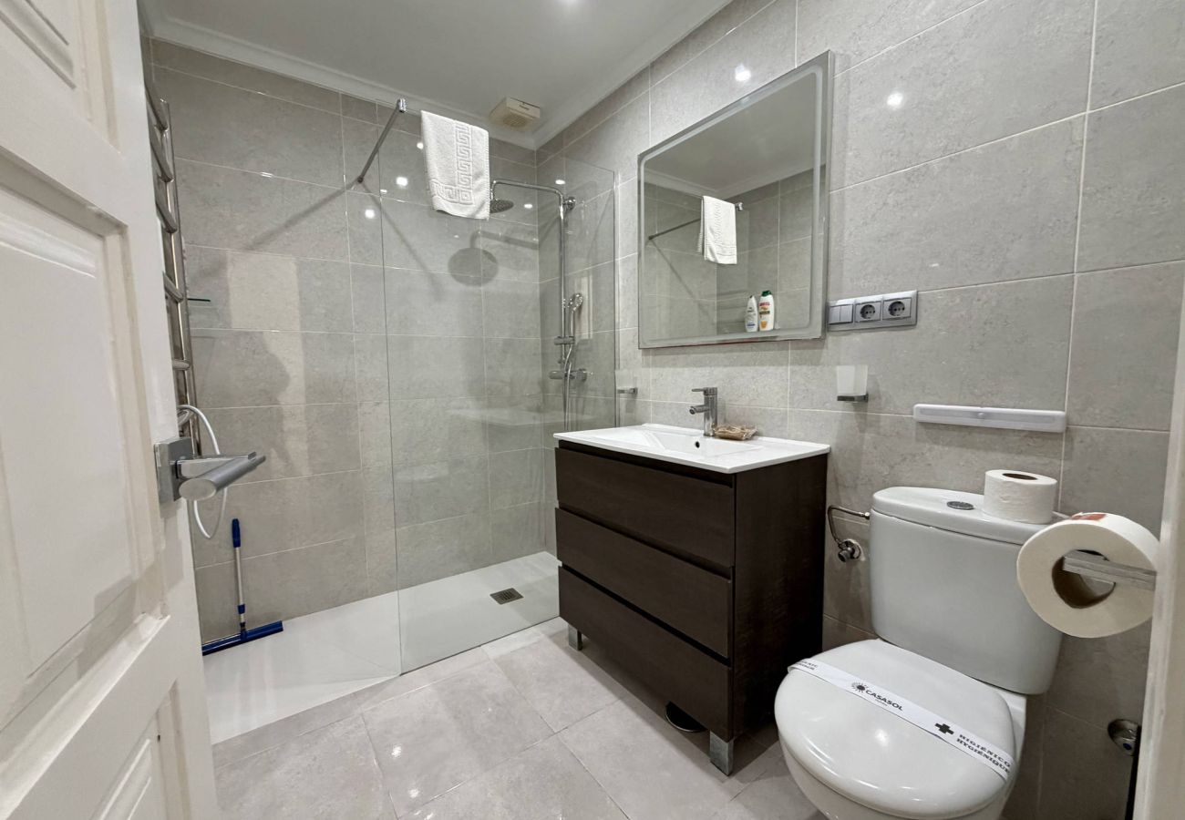 Appartement à Nerja - Appartement Tropicana 6C à Nerja avec Vue sur la Mer