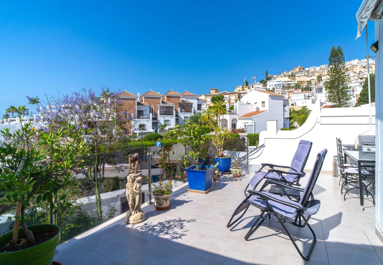 Appartement à Nerja - Appartement Tropicana 6C à Nerja avec Vue sur la Mer