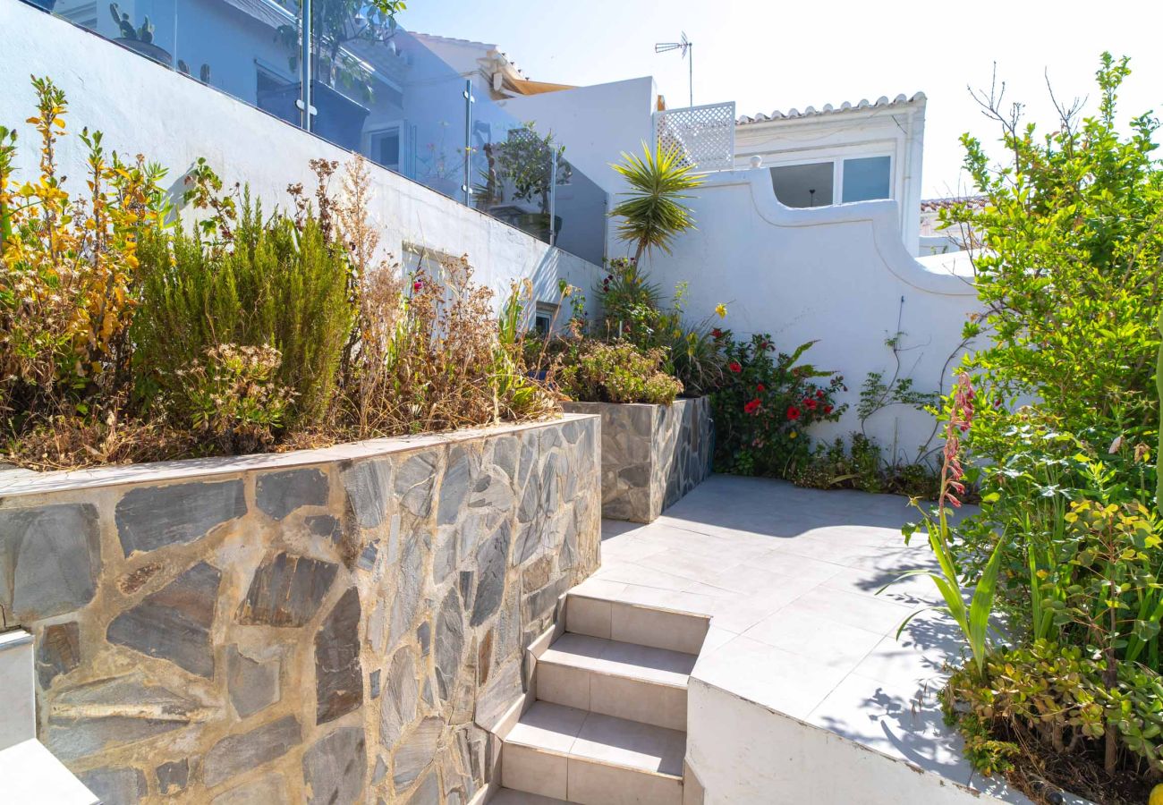 Appartement à Nerja - Appartement Tropicana 6C à Nerja avec Vue sur la Mer