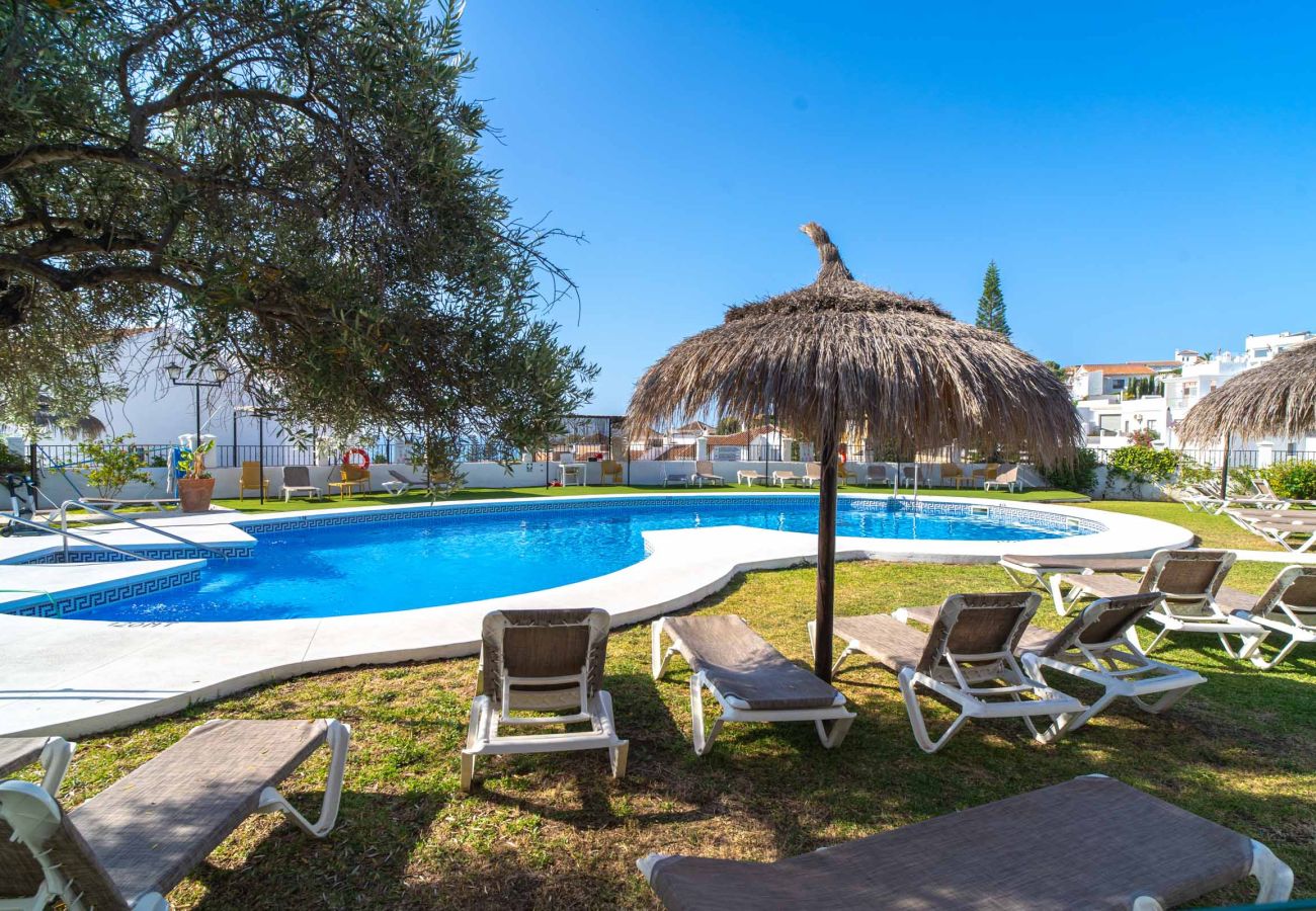 Appartement à Nerja - Appartement Tropicana 6C à Nerja avec Vue sur la Mer