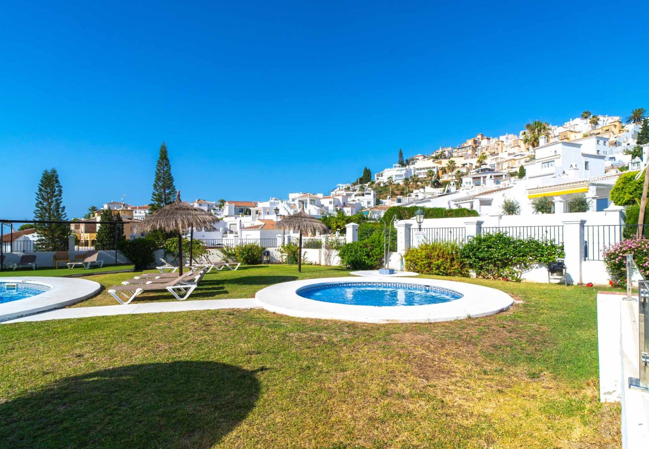 Appartement à Nerja - Appartement Tropicana 6C à Nerja avec Vue sur la Mer