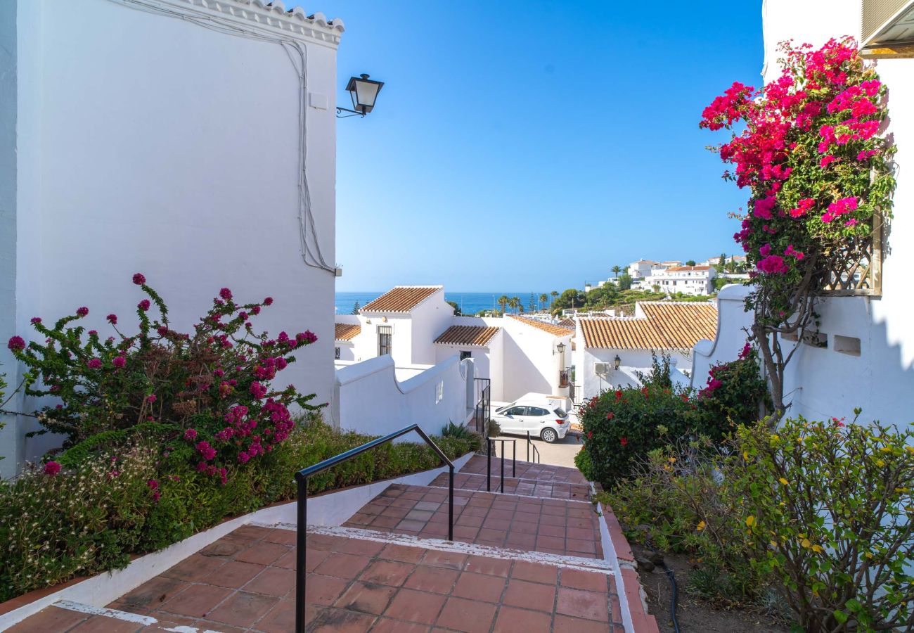 Appartement à Nerja - Appartement Tropicana 6C à Nerja avec Vue sur la Mer