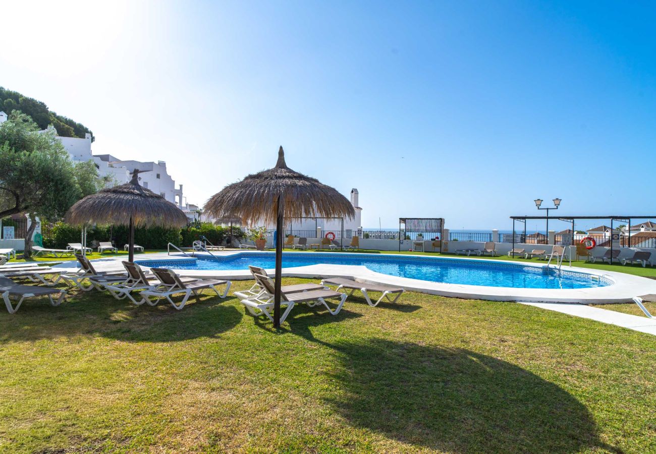 Appartement à Nerja - Appartement Tropicana 6C à Nerja avec Vue sur la Mer