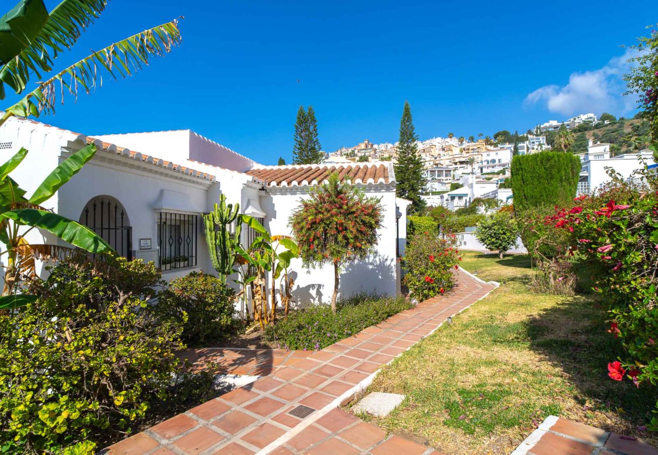Appartement à Nerja - Appartement Tropicana 6C à Nerja avec Vue sur la Mer