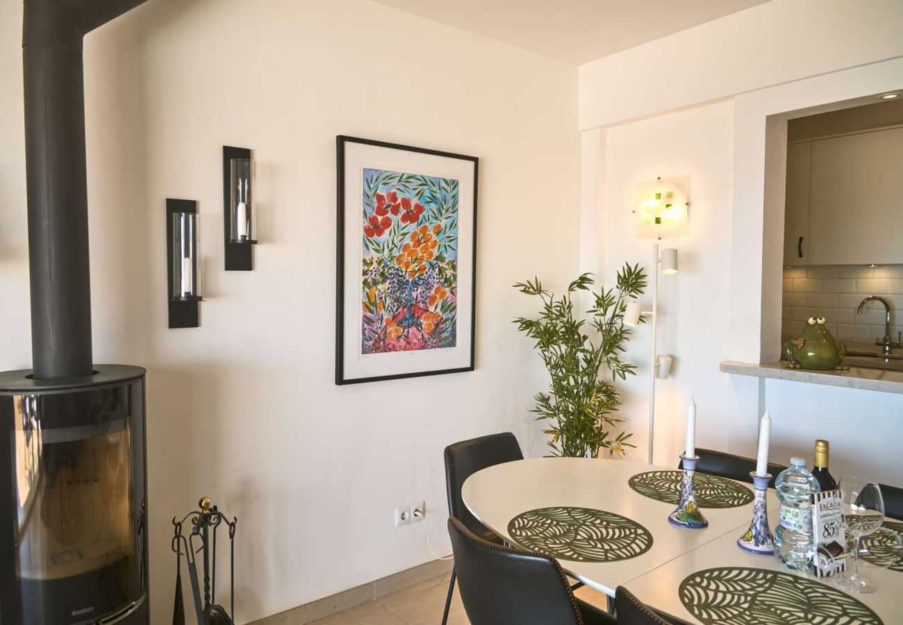 Maison mitoyenne à Nerja - Casablanca 9 : Duplex avec terrasses sur plusieurs niveaux, vue mer et coucher de soleil