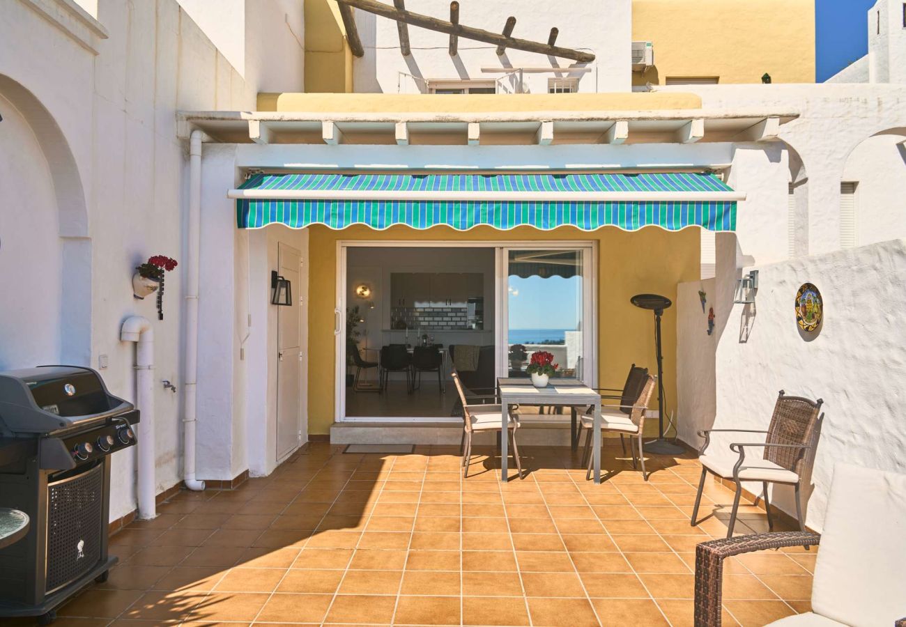 Maison mitoyenne à Nerja - Casablanca 9 : Duplex avec terrasses sur plusieurs niveaux, vue mer et coucher de soleil