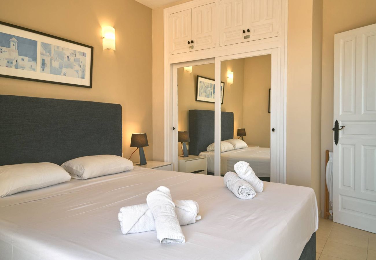 Maison mitoyenne à Nerja - Casablanca 9 : Duplex avec terrasses sur plusieurs niveaux, vue mer et coucher de soleil