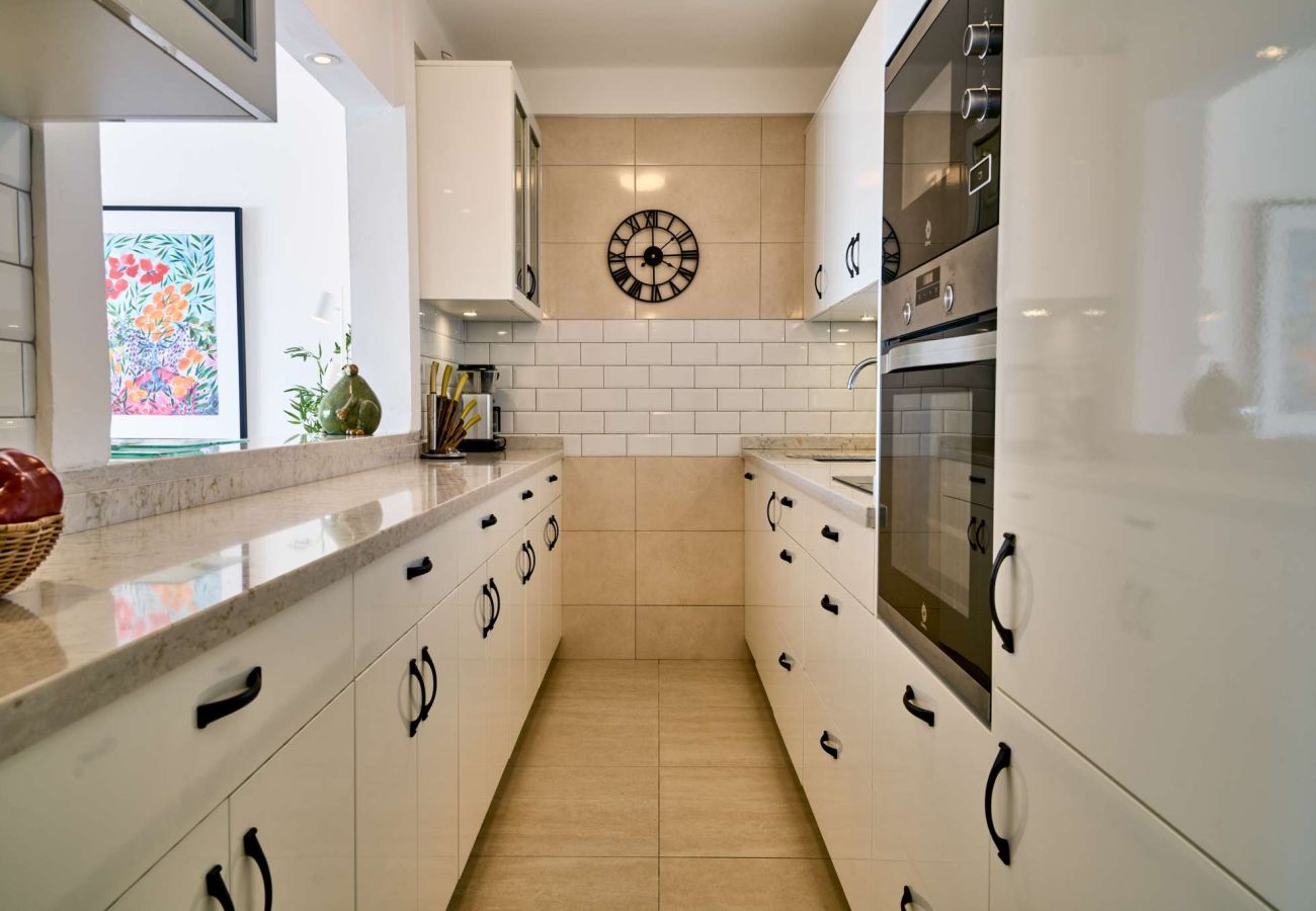 Maison mitoyenne à Nerja - Casablanca 9 : Duplex avec terrasses sur plusieurs niveaux, vue mer et coucher de soleil