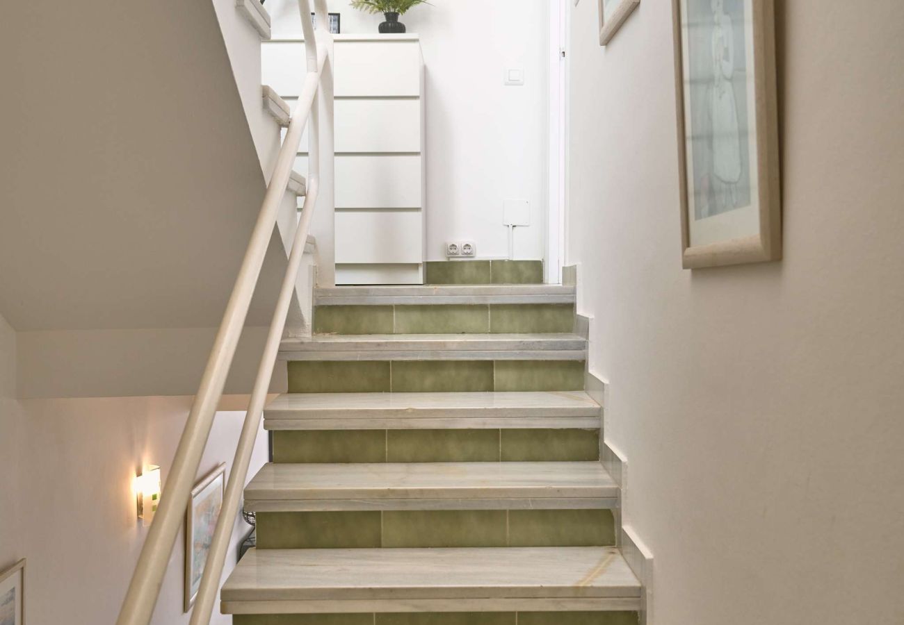 Maison mitoyenne à Nerja - Casablanca 9 : Duplex avec terrasses sur plusieurs niveaux, vue mer et coucher de soleil