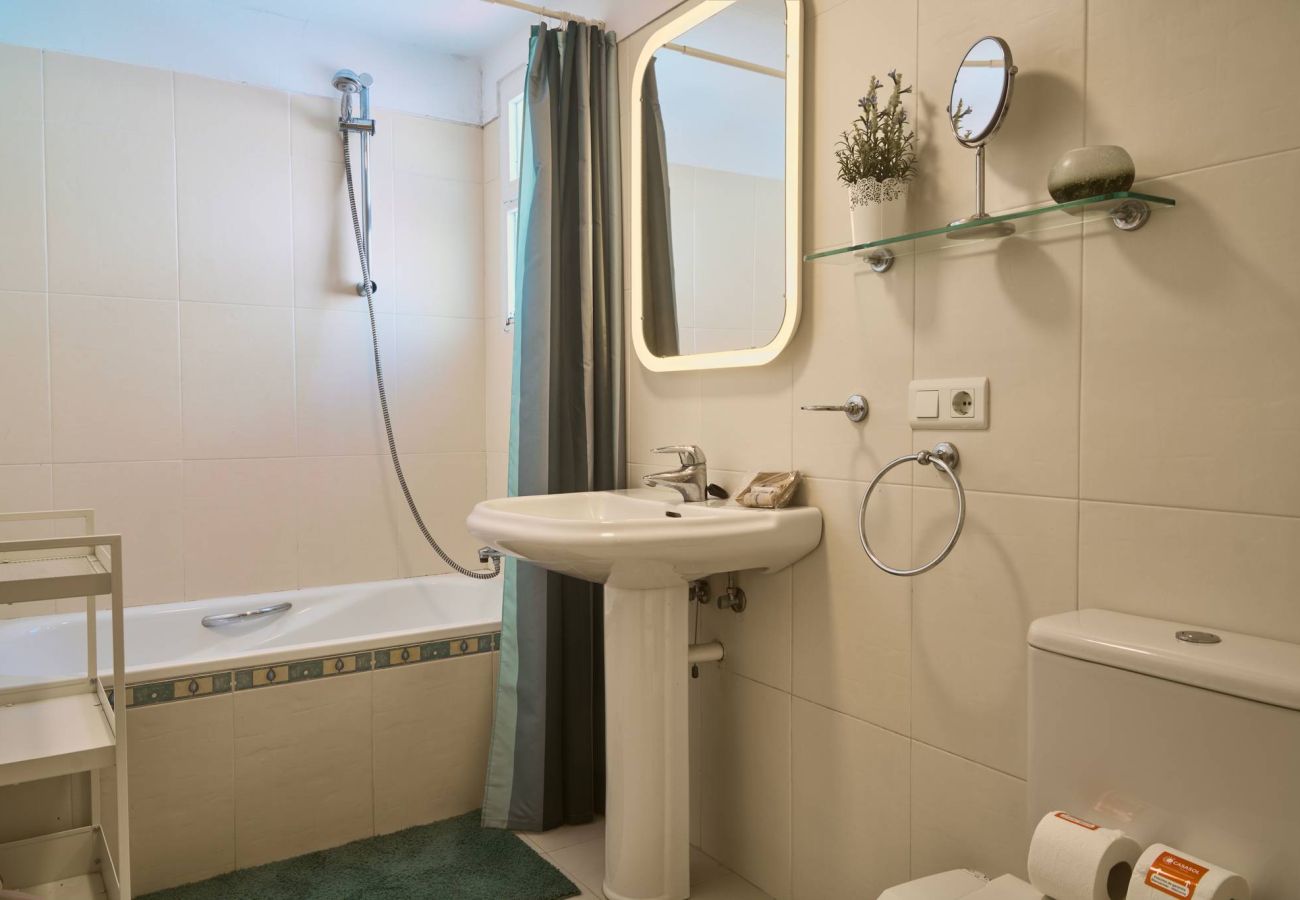 Maison mitoyenne à Nerja - Casablanca 9 : Duplex avec terrasses sur plusieurs niveaux, vue mer et coucher de soleil