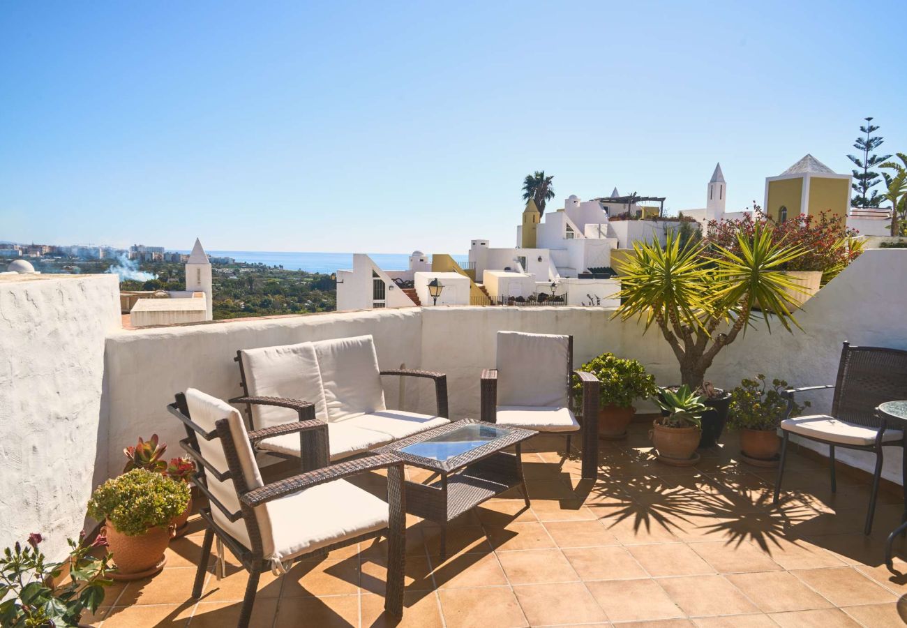 Maison mitoyenne à Nerja - Casablanca 9 : Duplex avec terrasses sur plusieurs niveaux, vue mer et coucher de soleil