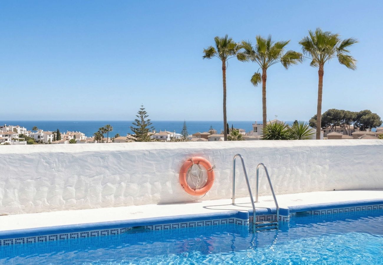Maison mitoyenne à Nerja - Casablanca 9 : Duplex avec terrasses sur plusieurs niveaux, vue mer et coucher de soleil