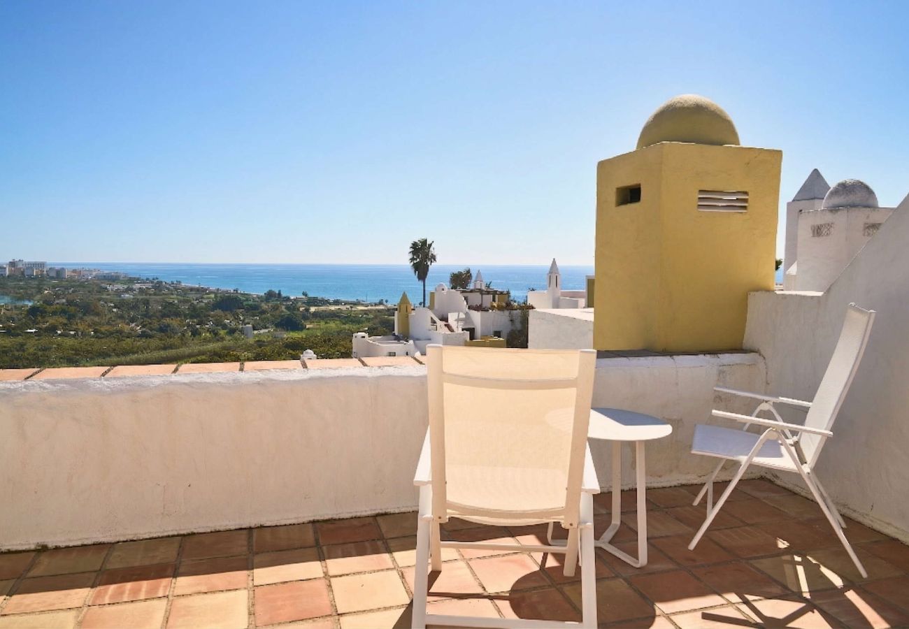 Maison mitoyenne à Nerja - Casablanca 9 : Duplex avec terrasses sur plusieurs niveaux, vue mer et coucher de soleil