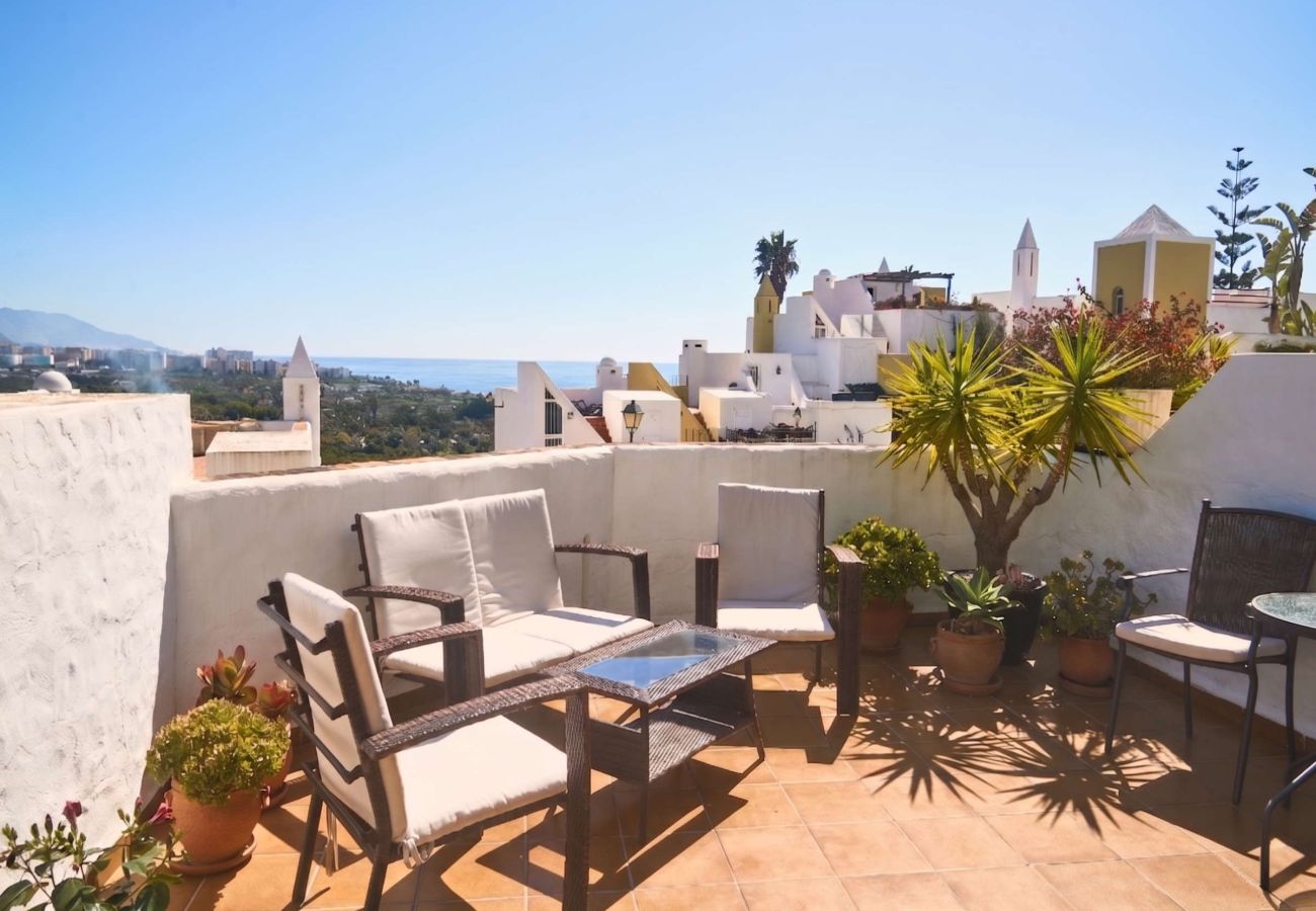 Maison mitoyenne à Nerja - Casablanca 9 : Duplex avec terrasses sur plusieurs niveaux, vue mer et coucher de soleil