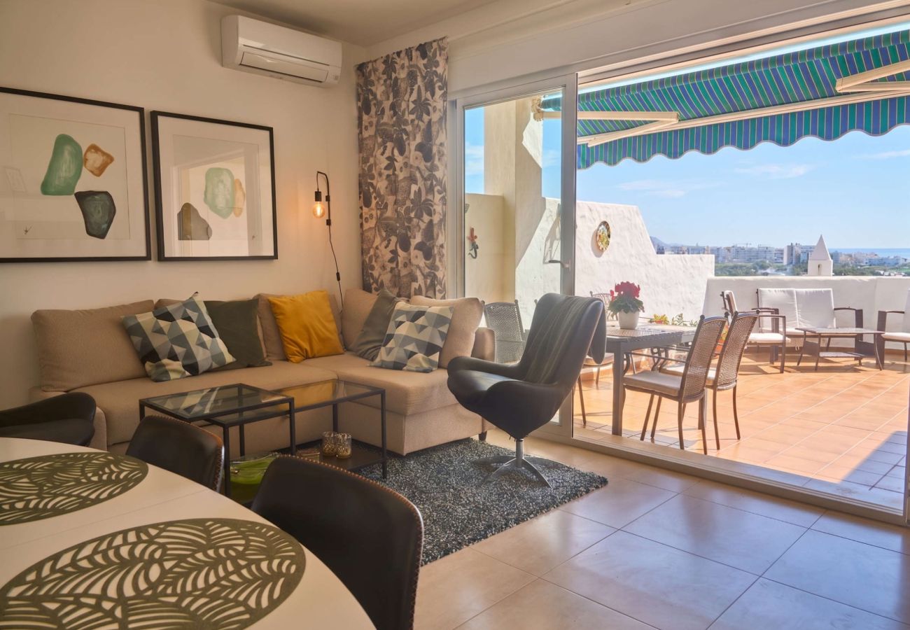 Maison mitoyenne à Nerja - Casablanca 9 : Duplex avec terrasses sur plusieurs niveaux, vue mer et coucher de soleil