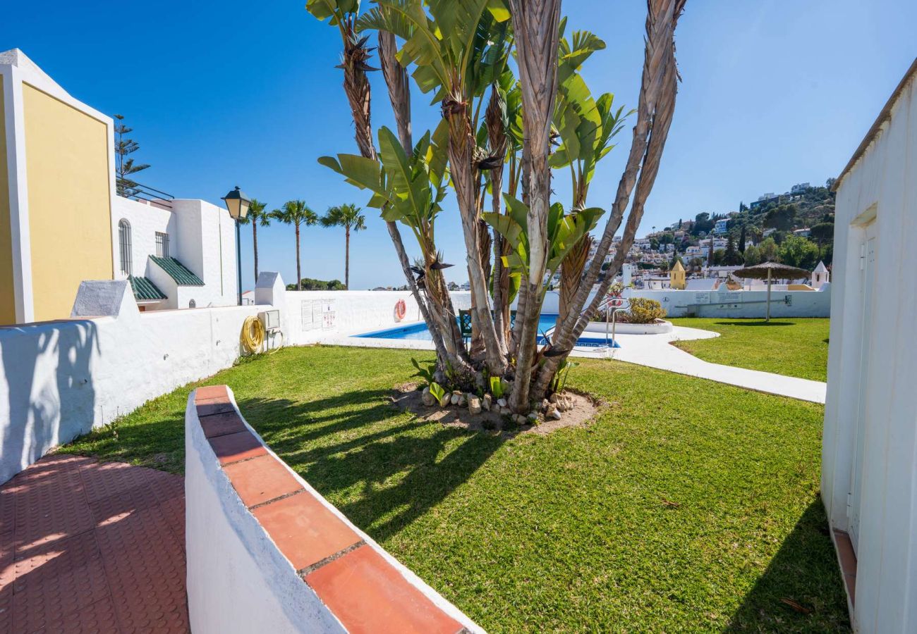 Maison mitoyenne à Nerja - Casablanca 9 : Duplex avec terrasses sur plusieurs niveaux, vue mer et coucher de soleil