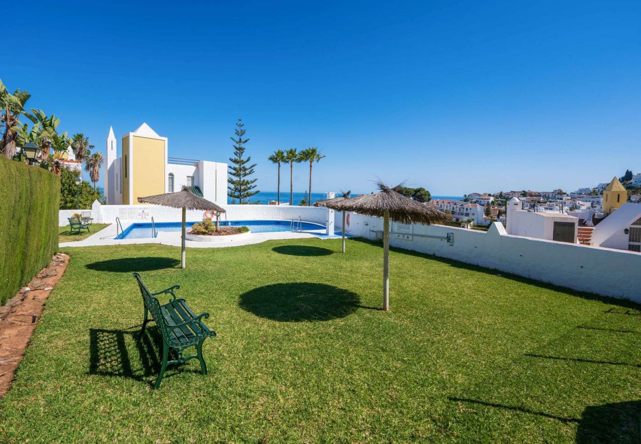 Maison mitoyenne à Nerja - Casablanca 9 : Duplex avec terrasses sur plusieurs niveaux, vue mer et coucher de soleil