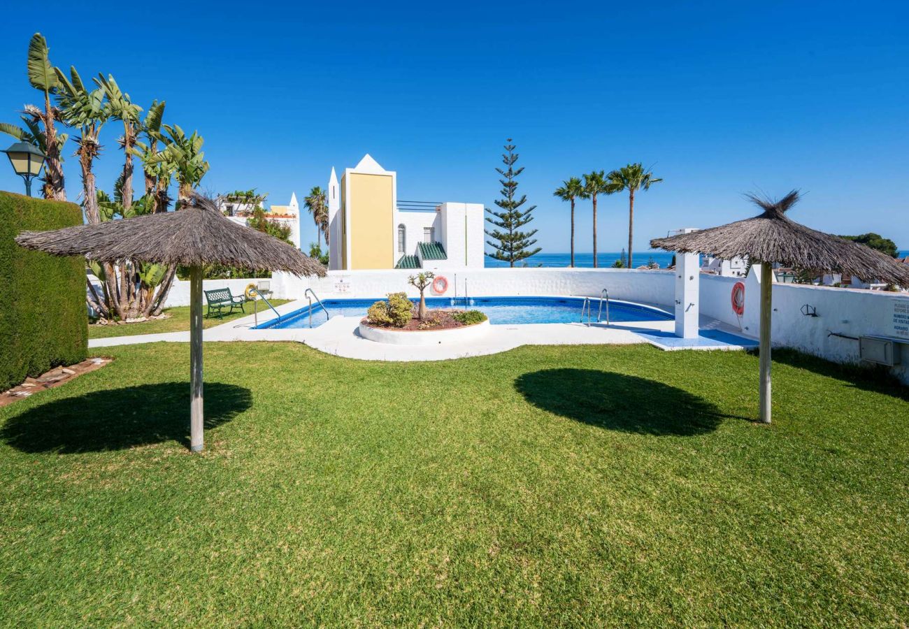 Maison mitoyenne à Nerja - Casablanca 9 : Duplex avec terrasses sur plusieurs niveaux, vue mer et coucher de soleil