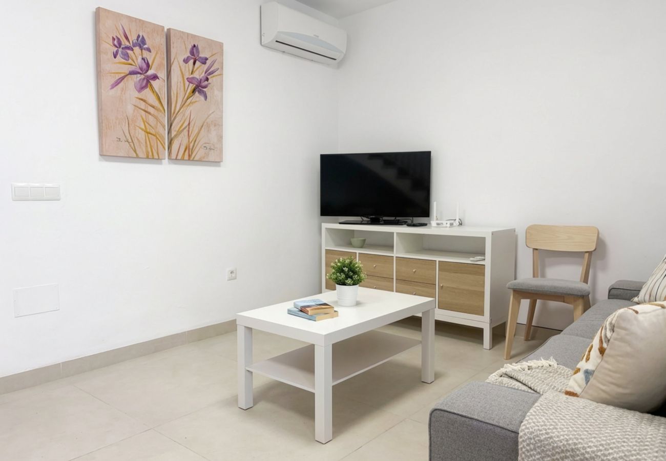 Maison mitoyenne à Nerja - Casa Chica : Maison de vacances avec toit-terrasse, Calle Cristo, Nerja