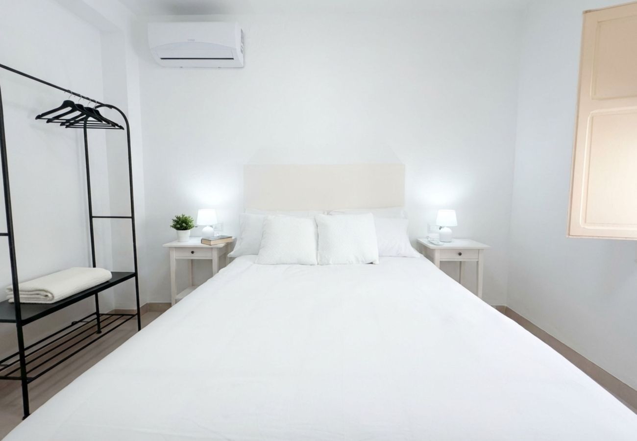 Maison mitoyenne à Nerja - Casa Chica : Maison de vacances avec toit-terrasse, Calle Cristo, Nerja